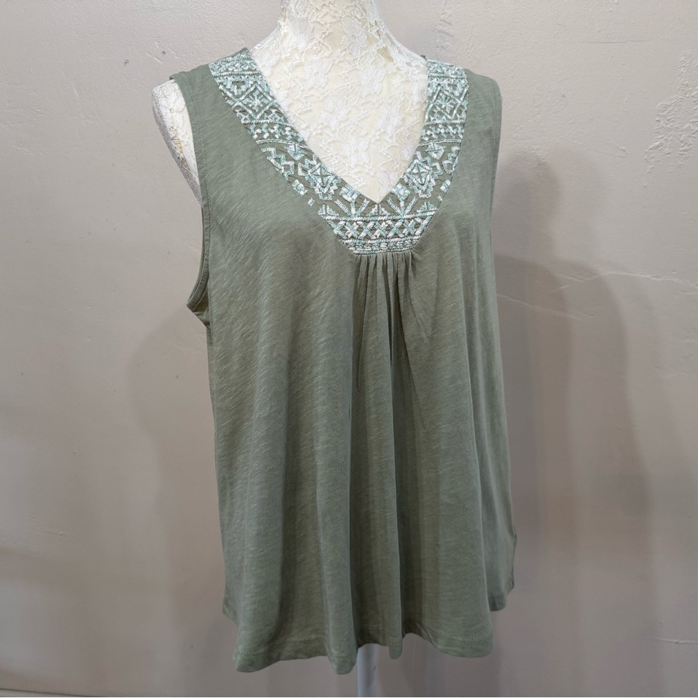 Lucky Brand Womens XL Sleeveless Light Green with Embroidered Vneck NWT